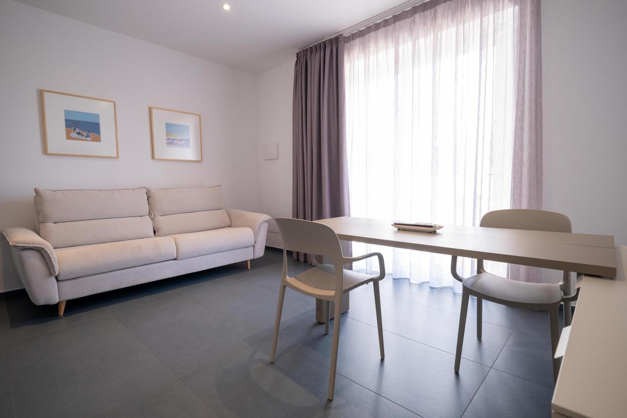 Nautika Suites Алгеро Екстериор снимка