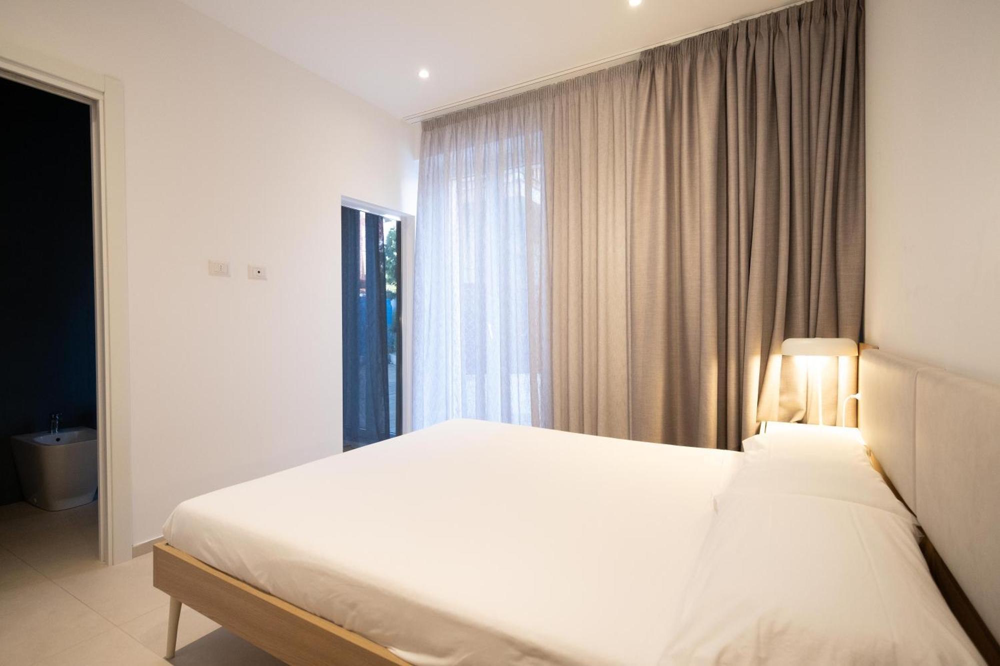Nautika Suites Алгеро Екстериор снимка