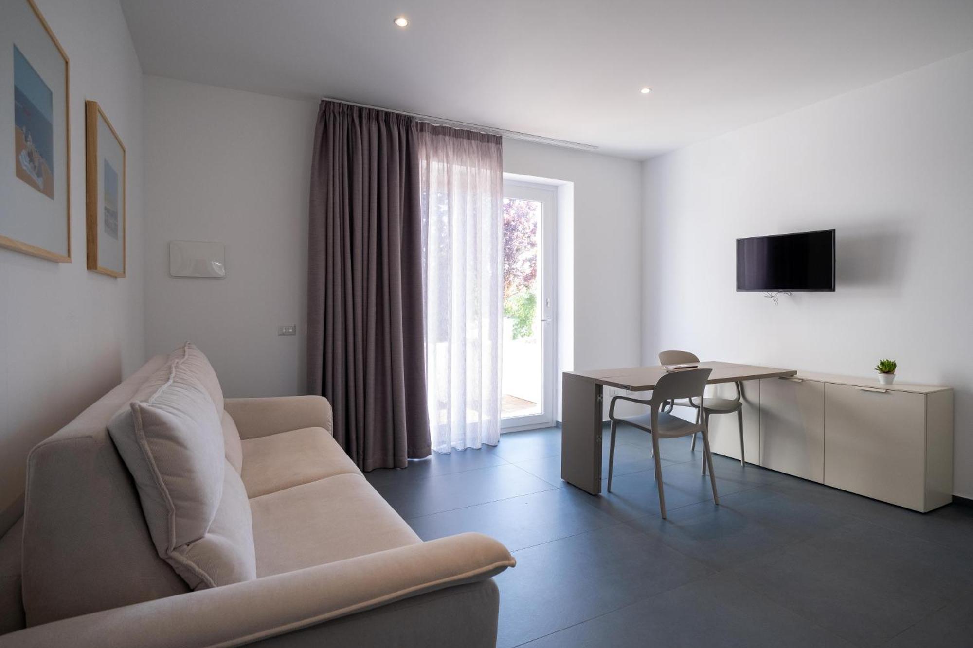 Nautika Suites Алгеро Екстериор снимка