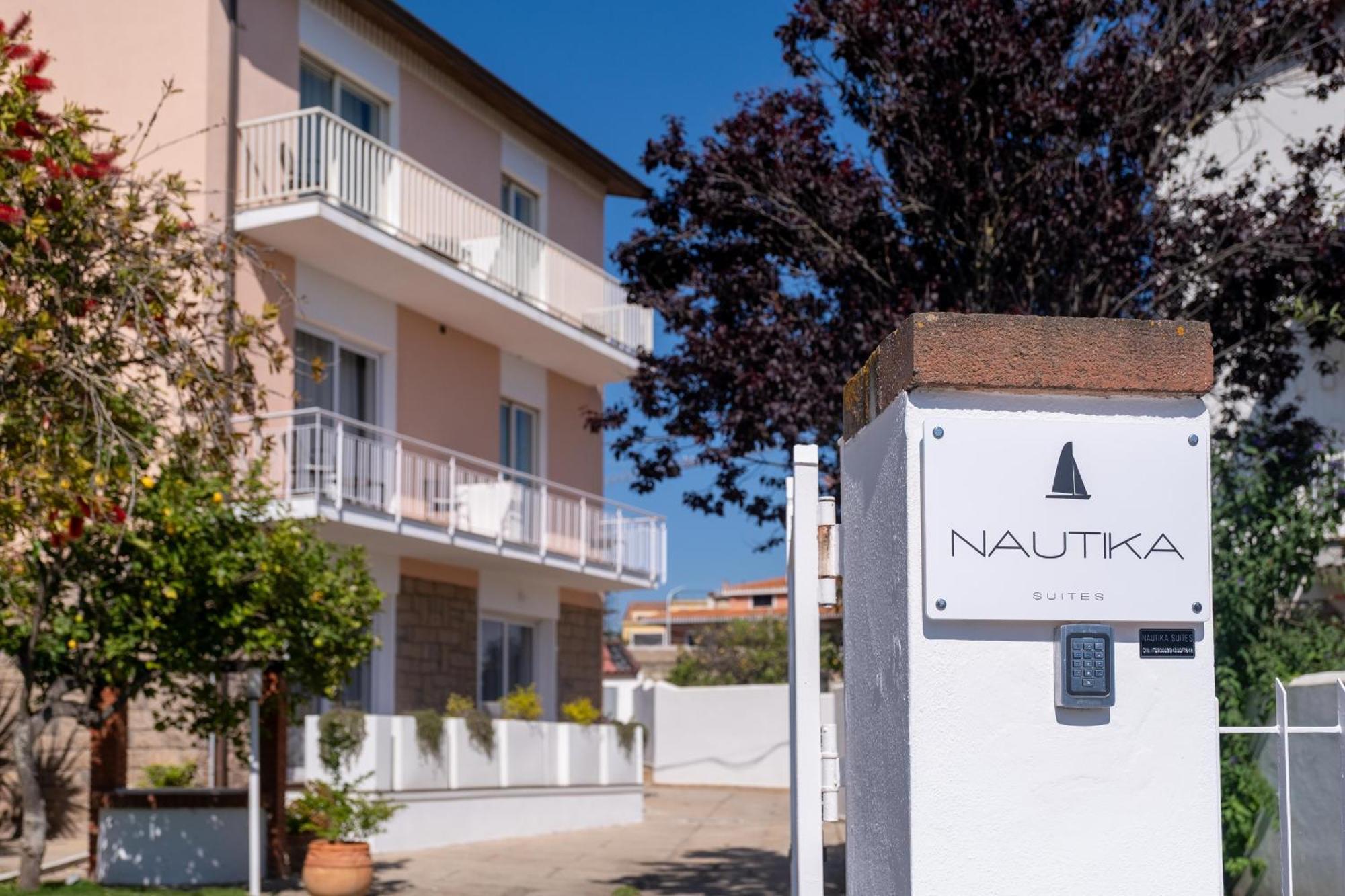 Nautika Suites Алгеро Екстериор снимка