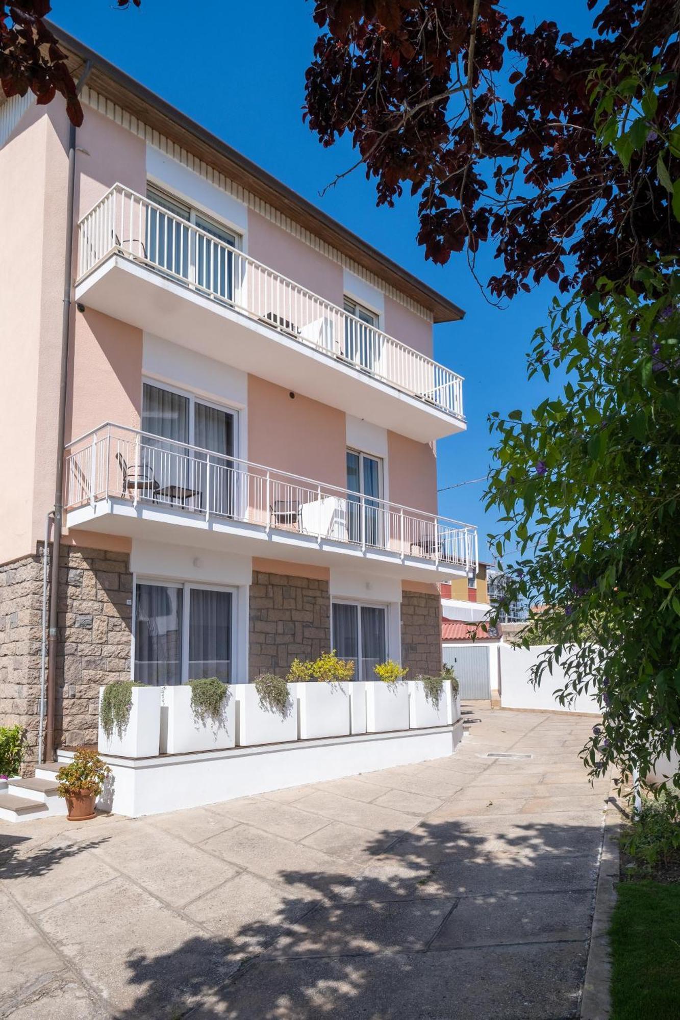 Nautika Suites Алгеро Екстериор снимка